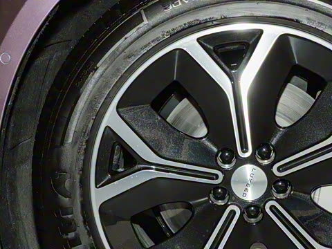 2025�� 705km Pro