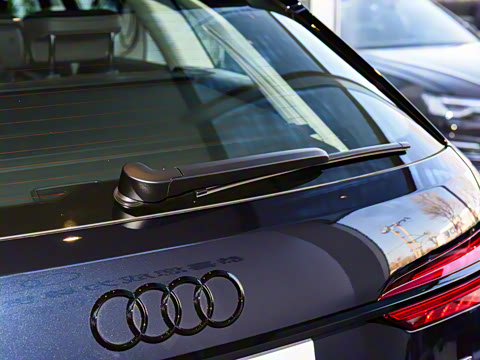 2025�� allroad quattro 55 TFSI ��̽�ռ�