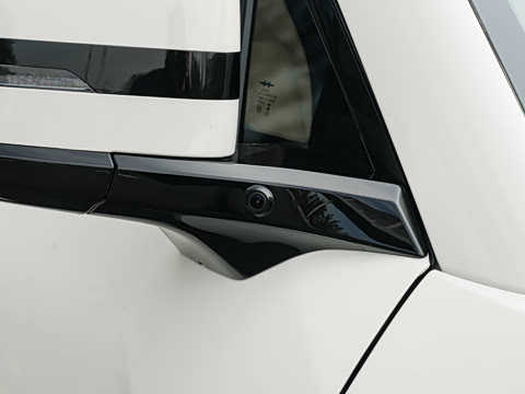 2025�� 210KM ����Ultra��