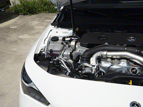 2025�� CLA 260 4MATIC ���ܳ�