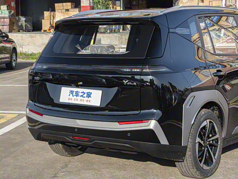 2025�� Plus 610 ������