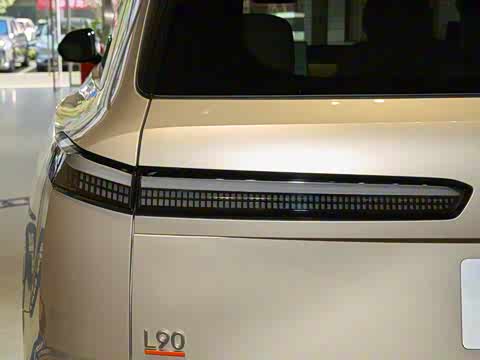 2025�� Ultra ������