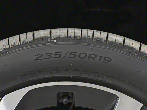 2026�� quattro 45�����ذ� 35TFSI ʱ�ж�����