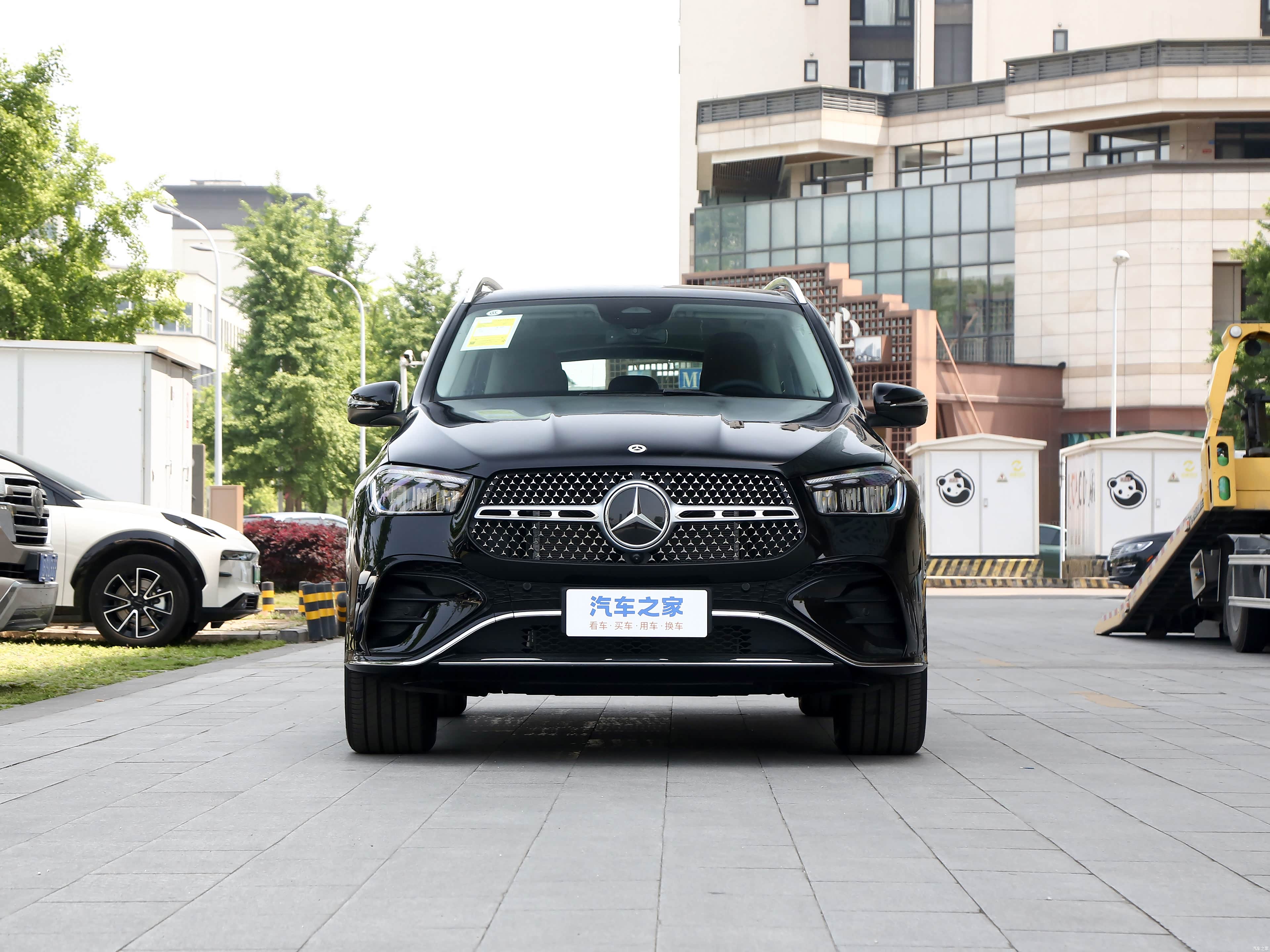 Mercedes-Benz GLE, миниатюра 2