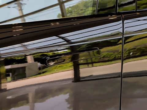 2026�� 3.0 L6 360PS SE�����