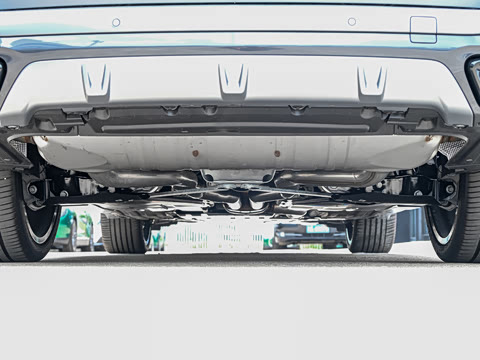 2026�� �Ŀ� xDrive 40Li ������M�˶���ҹ��װ