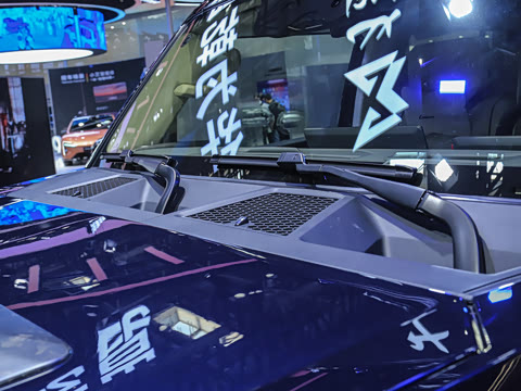 2025�� M900 ������