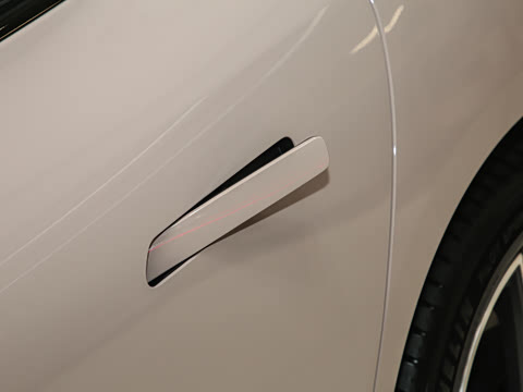 2025�� �Ŀ� 710 Max��