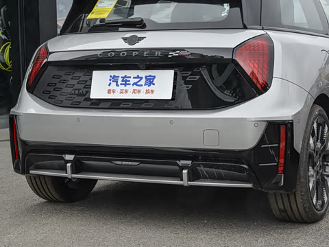 2026�� JOHN COOPER WORKS