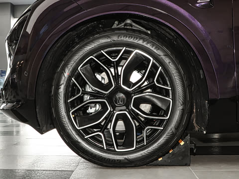 2026�� Max+ ���̰�