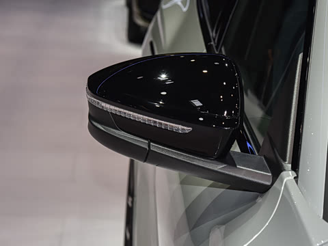 2026�� quattro Ǭ���Ǽݰ�