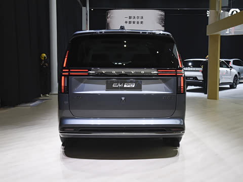 2027�� Ultra ����