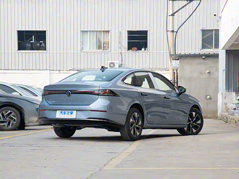 2026�� L 300TSI DSG ��Ӣ��