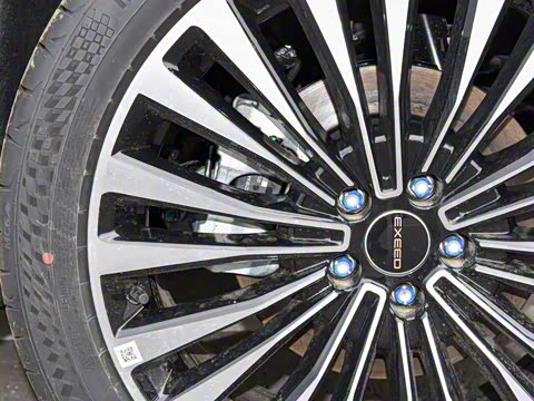 2025�� 400T ������ҹ��