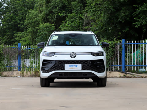 2026�� �Ŀ� ̽��L 300TSI ������Ӣ