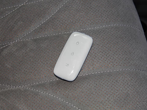 2026�� 225km EM-P Զ�����ǺӰ�+ҫҹ��װ