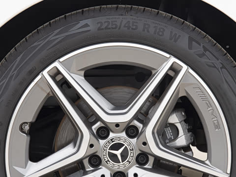 2025�� CLA 200 ���ܳ�