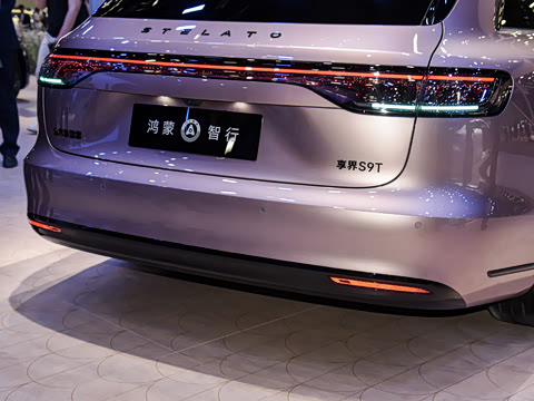 2025�� ���� ����Ultra (896�߼����״