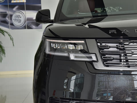 2026�� 3.0 L6 400PS �ڿ���
