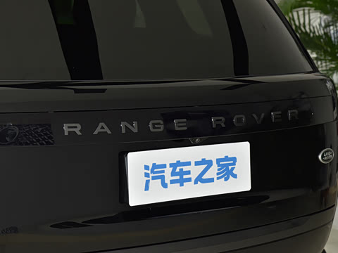 2026�� 3.0 L6 400PS �ڿ���