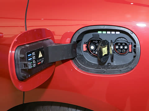 2025�� ����   Ultra ������