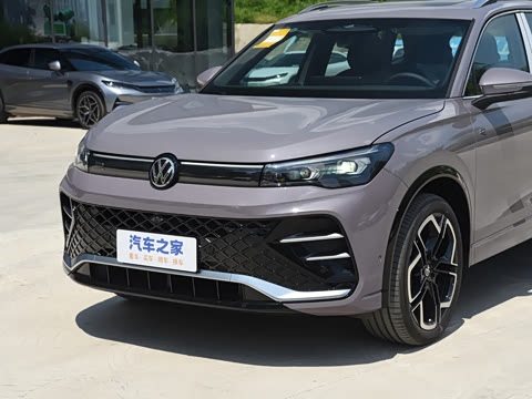 2025�� PRO 380TSI ���� R-Line �����