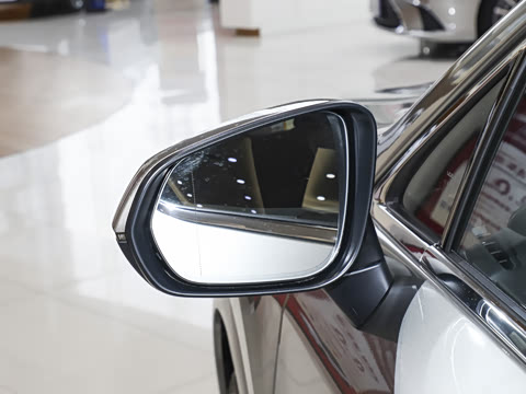 2026�� 350h ����������