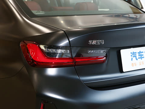 2026�� 330Li �����