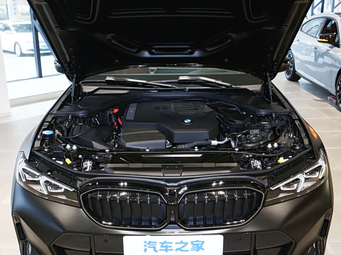 2026�� 330Li �����