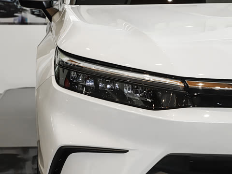 2025�� 240TURBO ���������� 7��