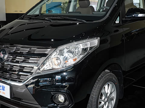 2027�� 2.0L ������ 7��