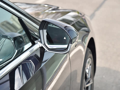 2026�� �Ŀ� eDrive 35L M�˶���װ