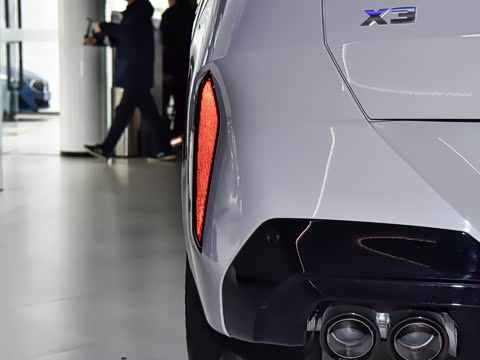 2026�� M50 xDrive