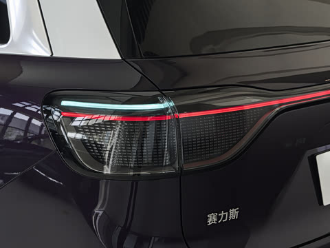 2025�� ���� Ultra�� 100kWh 4���� (192�߼����״