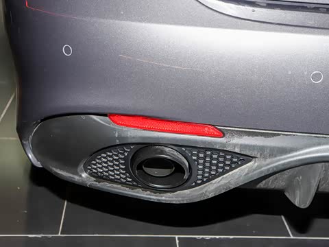 2025�� 2.0T 280HP VELOCE ������