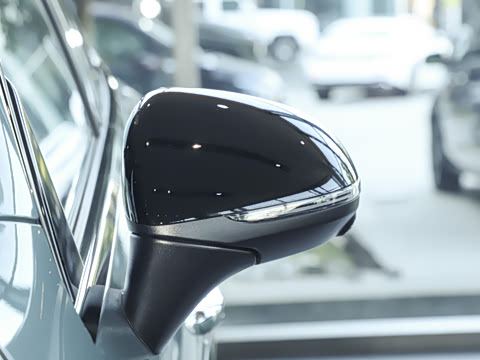 2026�� GLC 300 4MATIC ����SUV