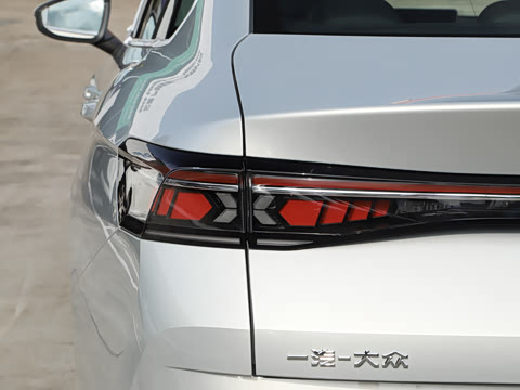 2026�� 380TSI DSG���������