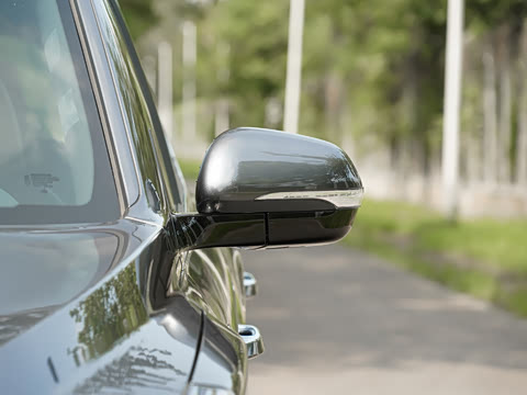 2025�� 2.2T  ������Խ�� 5�� ����