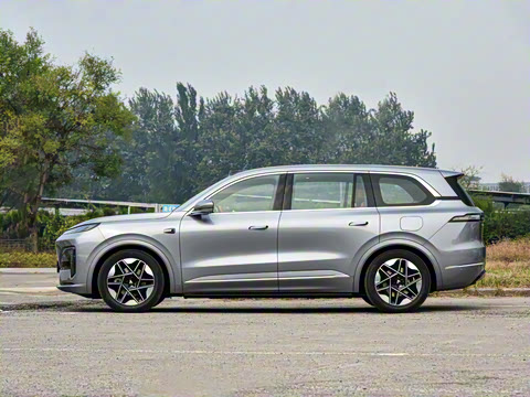 2025�� ����Ultra+