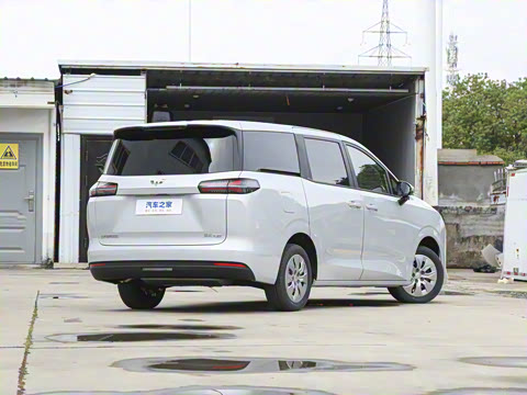 2025�� 1.5T 6MT ������