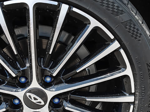 2027�� 1.6T DCT ������
