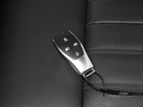 2026�� 2.0T ��Ļ��׼��