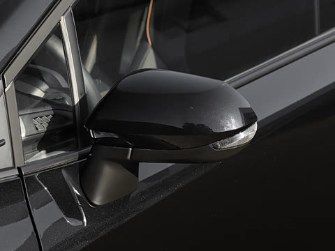 2026�� 1.8L ˫�� ��Ӣ��