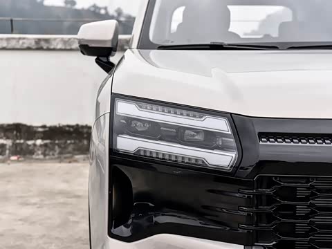 2026�� 1.5T 6MT ������ 