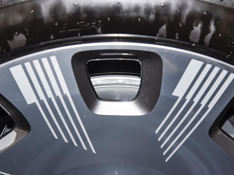 2025�� 102kWh ��ƽ���ر��