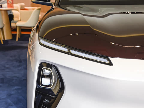 2025�� 102kWh ��ƽ���ر��