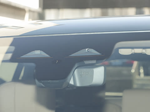 2026�� 3.0 L6 400PS AB�����