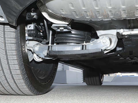 2026�� 3.0 L6 400PS AB�����