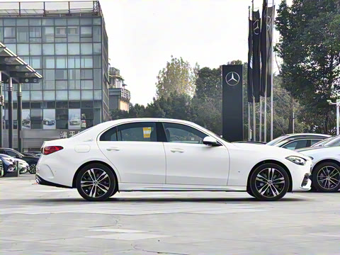 2025�� �Ŀ� C 350 eL