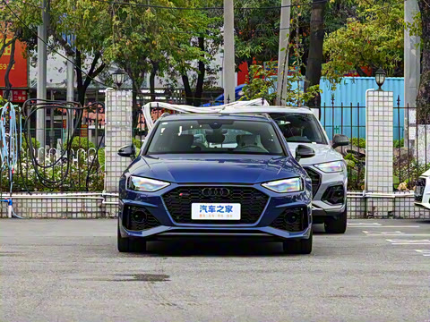 2024��  RS4 Avant ȼ���